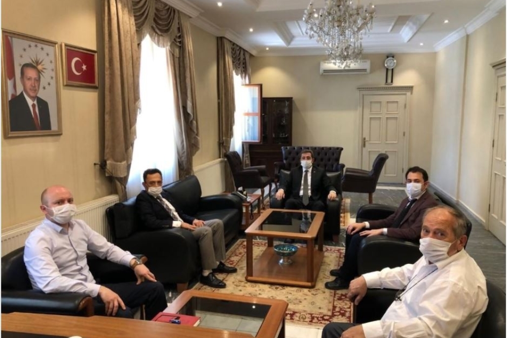 YÖNETİM KURULU OLARAK GÖREVİNE BAŞLAYAN MUĞLA VALİMİZ SAYIN ORHAN TAVLI’YI MAKAMINDA ZİYARET EDEREK KENDİLERİNE YENİ GÖREVLERİNDE BAŞARILAR DİLEDİK.